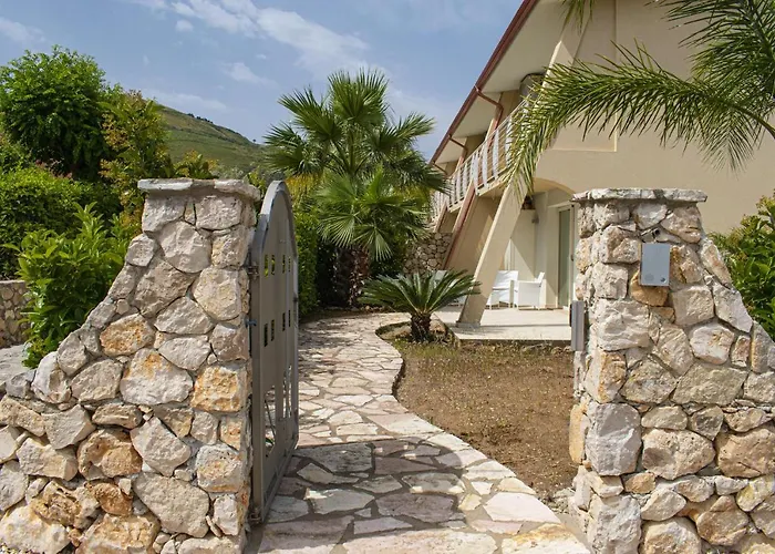Borgo Aranci - A Schiera A1 * Castellammare del Golfo